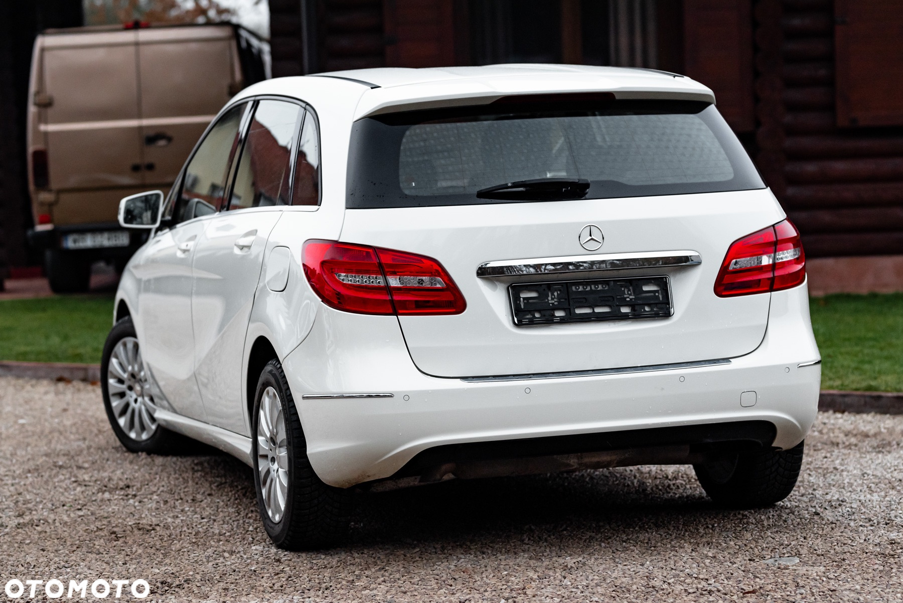 Mercedes-Benz Klasa B 180 7G-DCT - 9