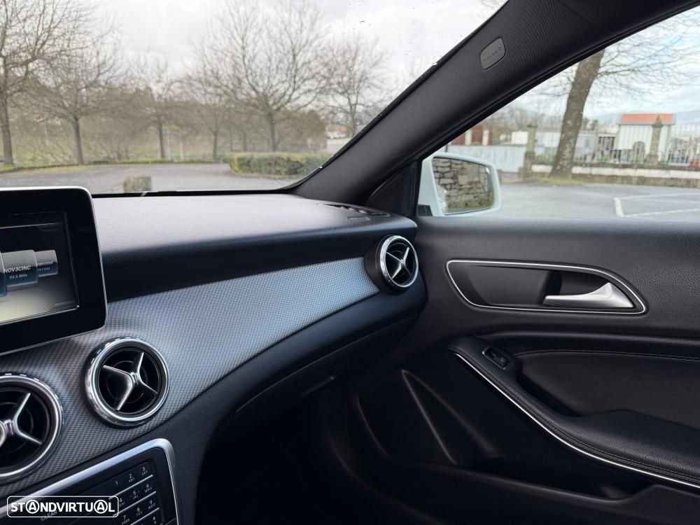 Mercedes-Benz GLA 180 d 7G-DCT Urban - 21