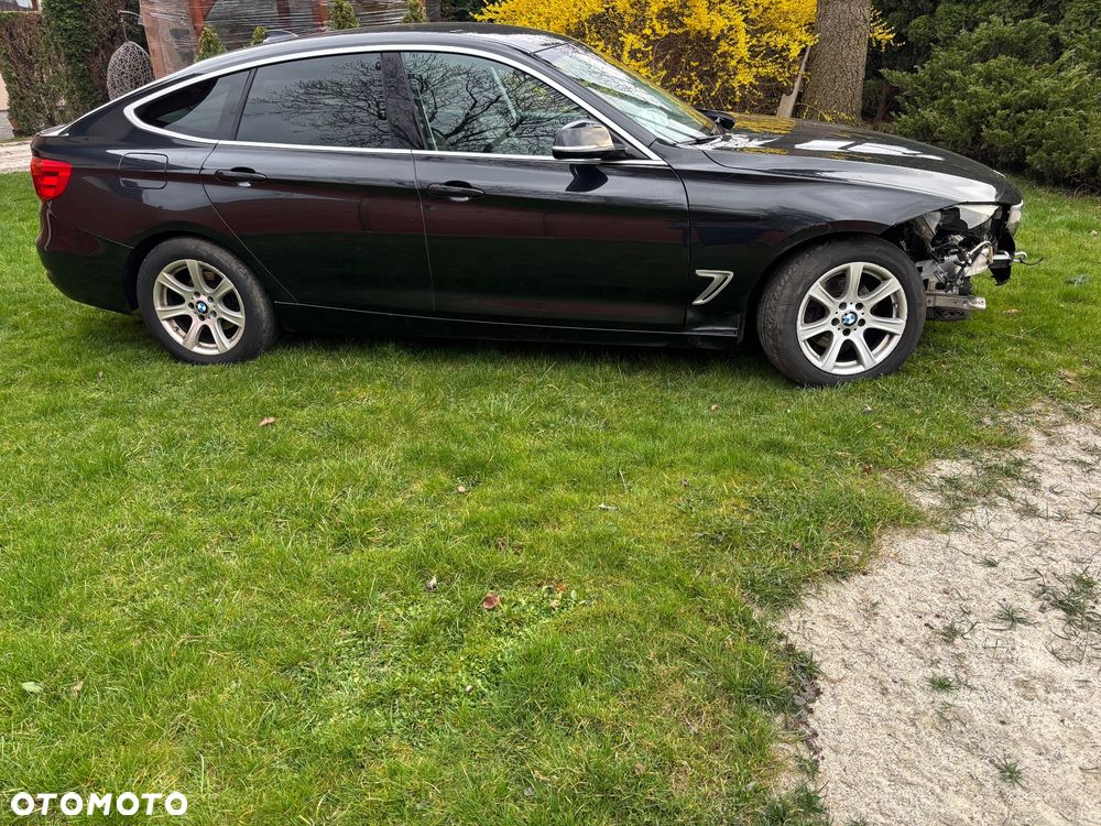 BMW 3GT 320d Sport Line - 11