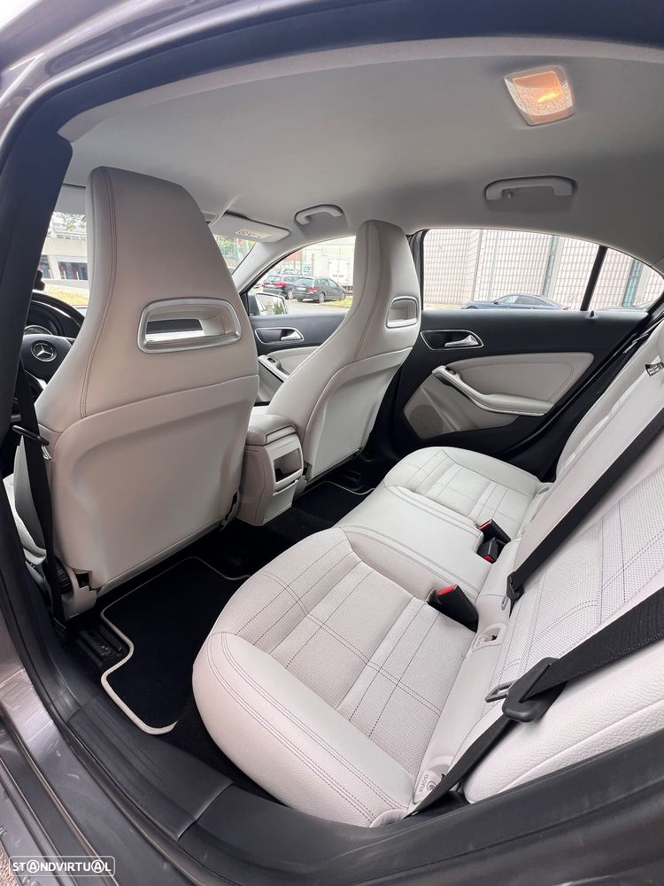 Mercedes-Benz A 180 CDi BE Edition Urban - 4