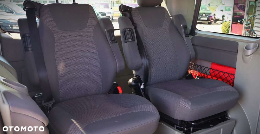 Opel Vivaro - 17