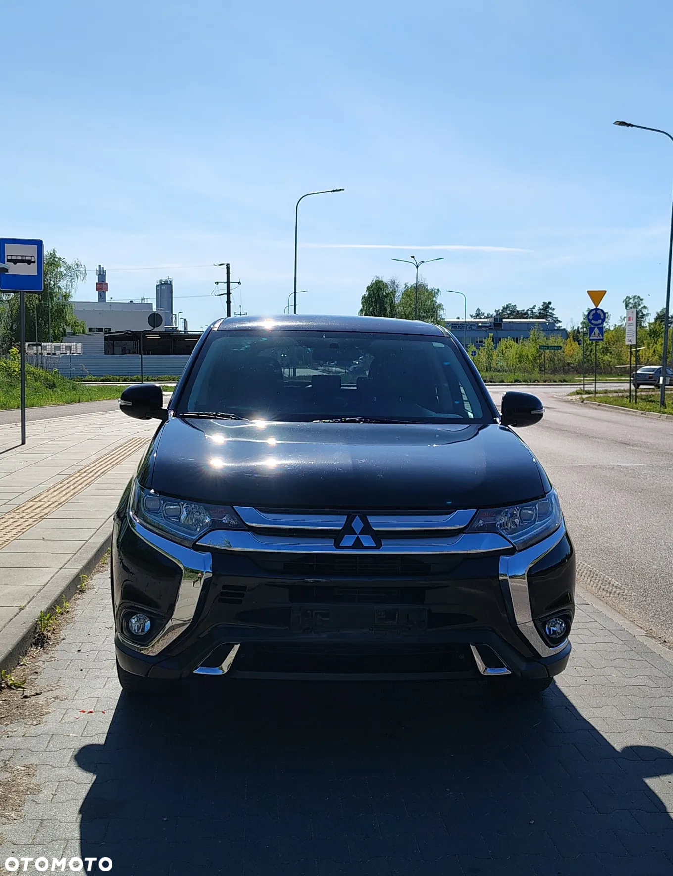 Mitsubishi Outlander 2.4 4WD CVT Instyle - 2