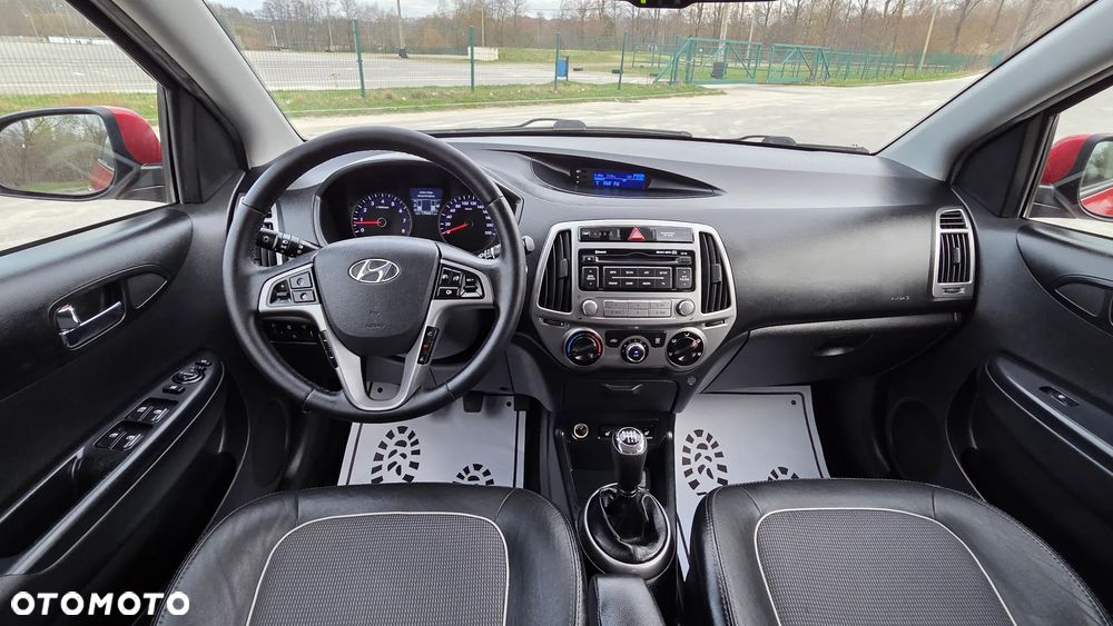 Hyundai i20 1.4 Comfort - 25