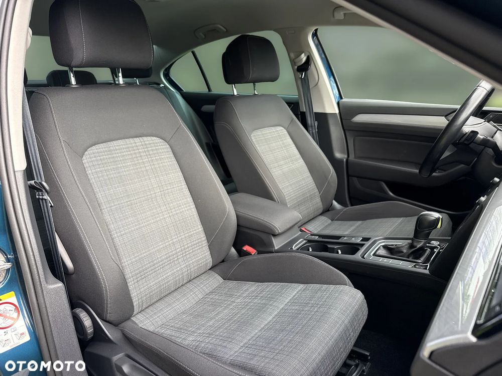 Volkswagen Passat 1.5 TSI EVO Essence DSG - 19