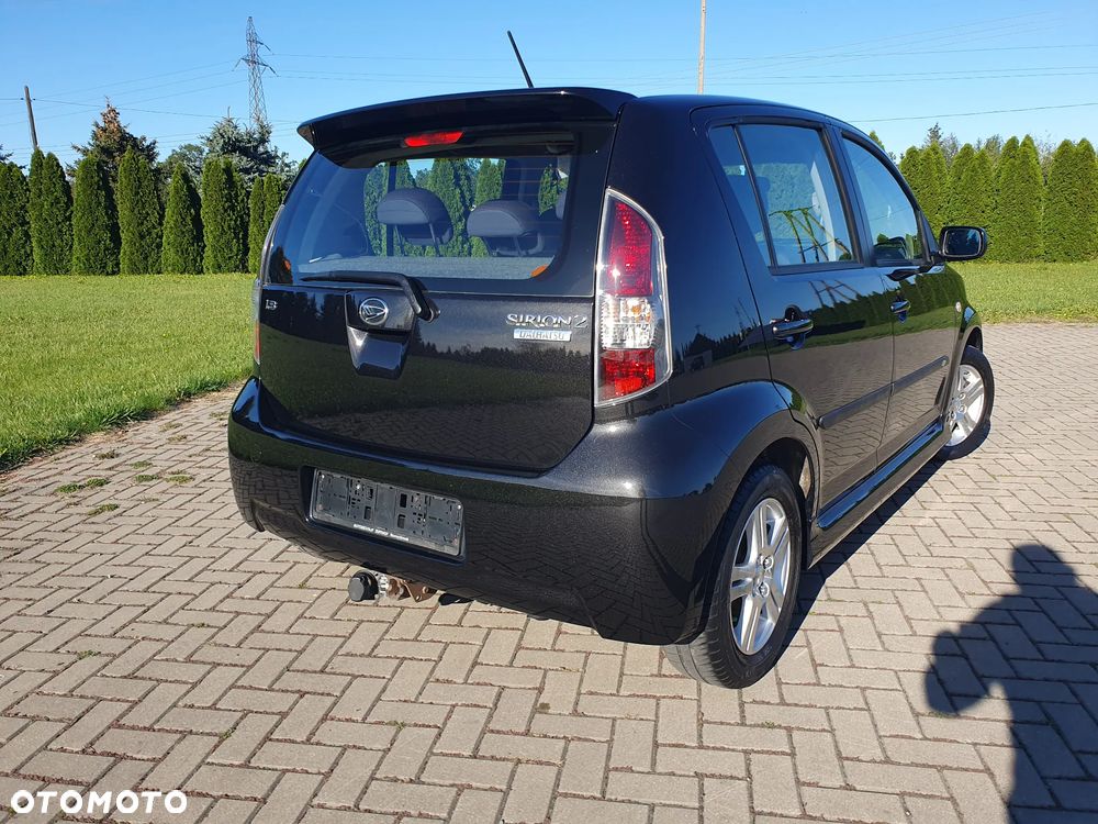 Daihatsu Sirion 1.3 - 9