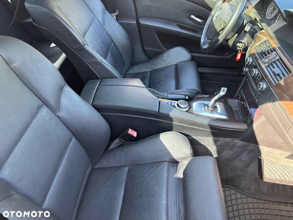 BMW Seria 5 530d Edition Exclusive - 31