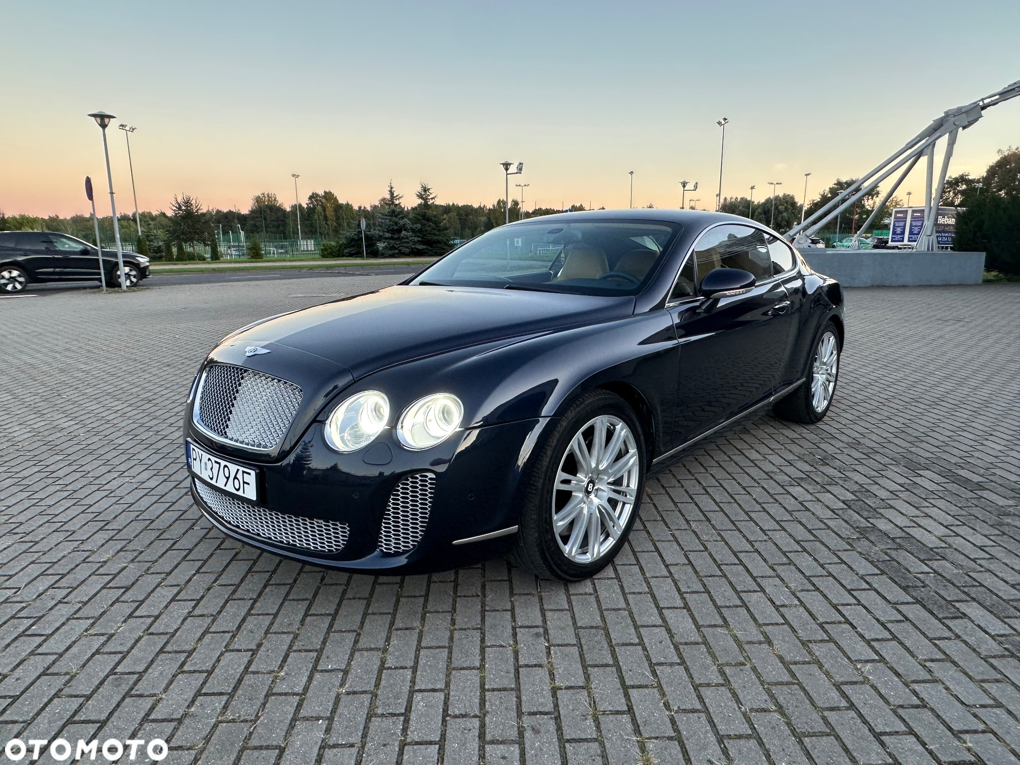 Bentley Continental GT Standard - 3