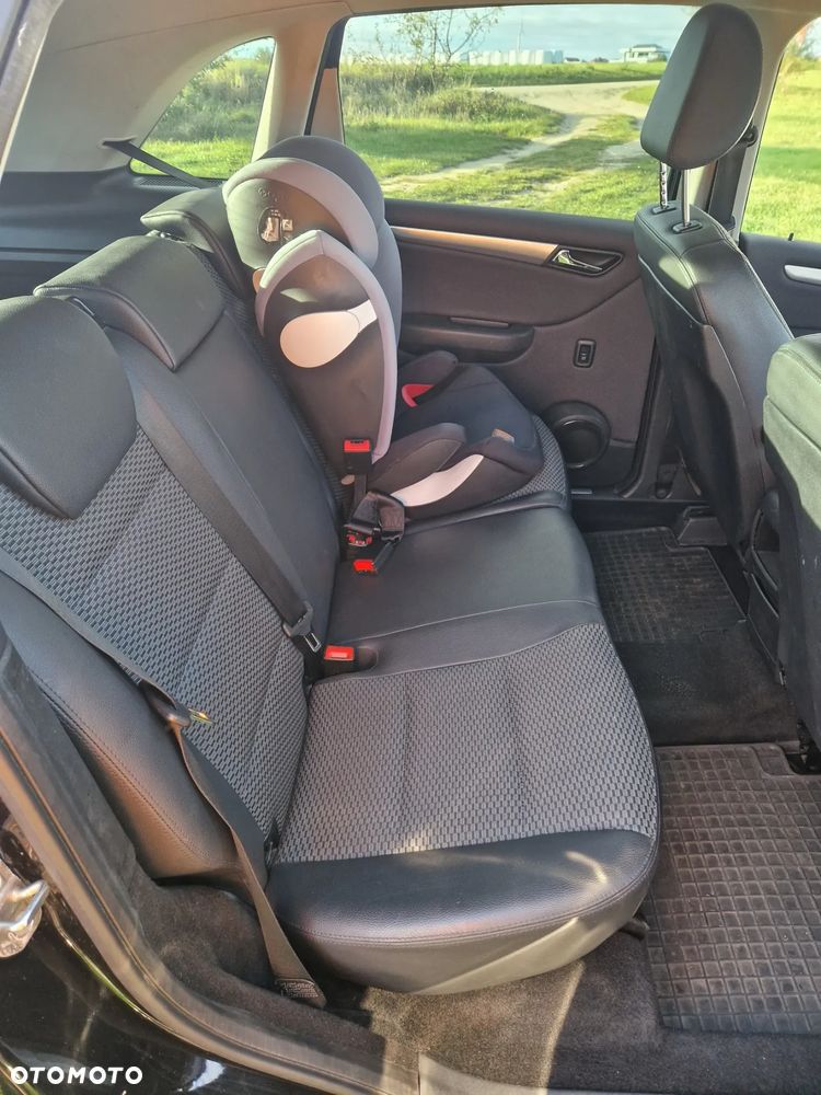 Mercedes-Benz Klasa B - 24