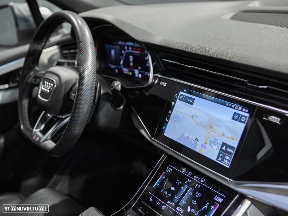 Audi SQ7 4.0 TDI quattro tiptronic - 22