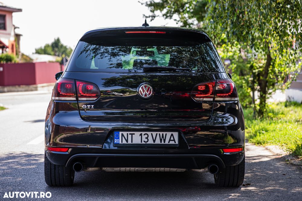 Volkswagen Golf 2.0 GTI - 4