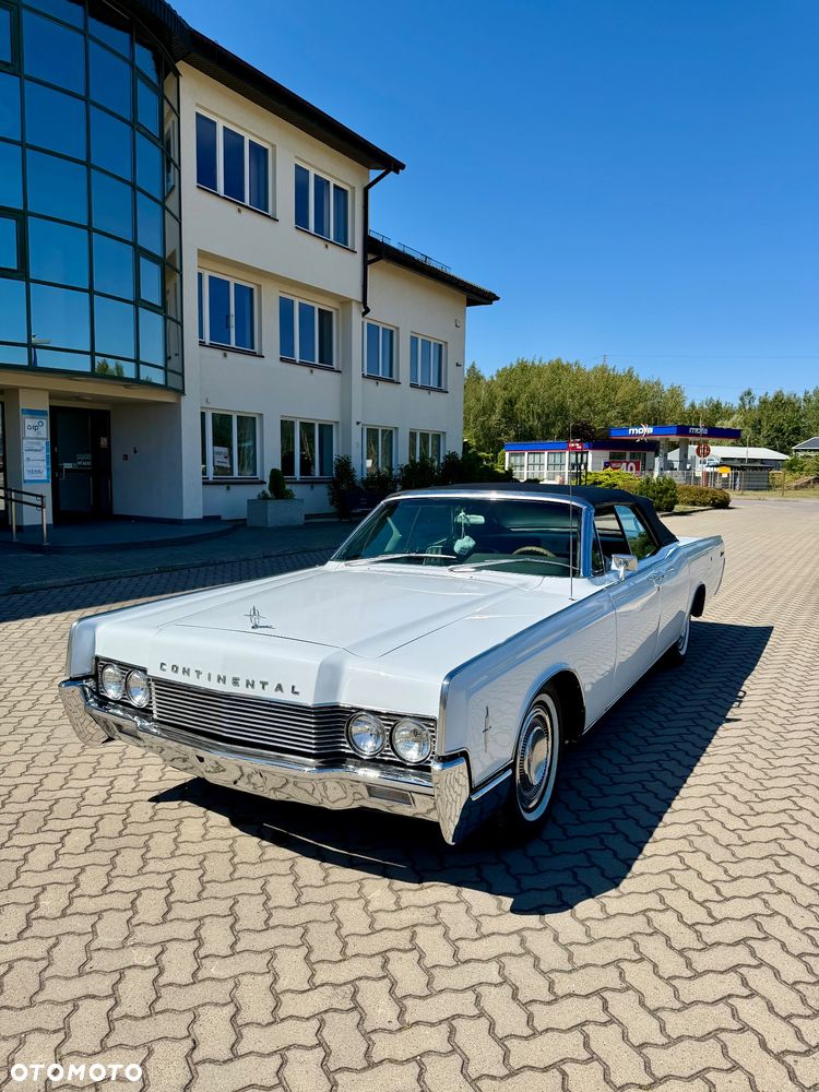 Lincoln Continental - 22