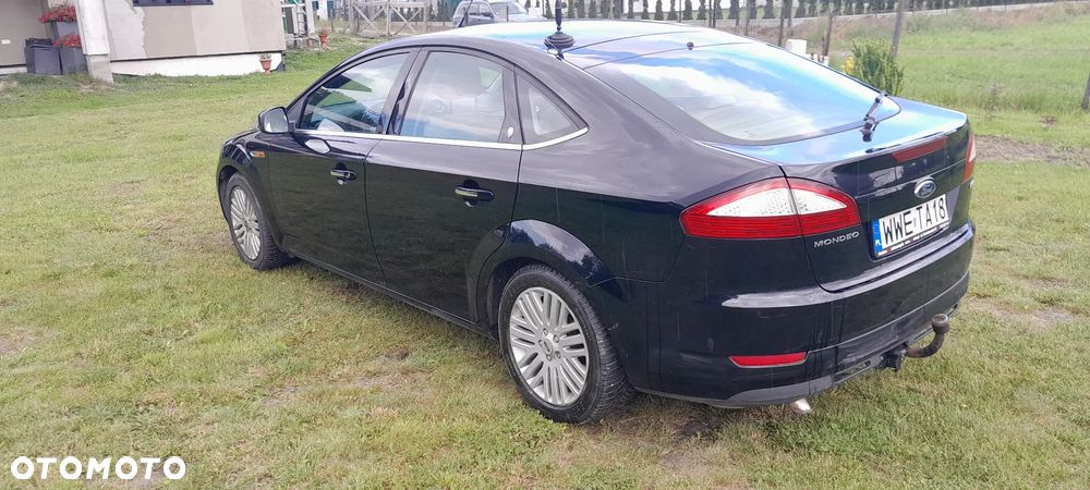 Ford Mondeo 2.0 TDCi Ghia - 11