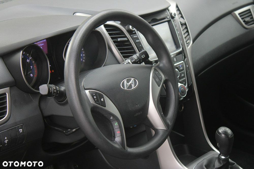 Hyundai i30 - 25