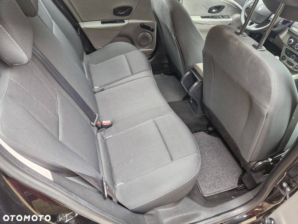 Renault Megane 1.6 16V Authentique - 10