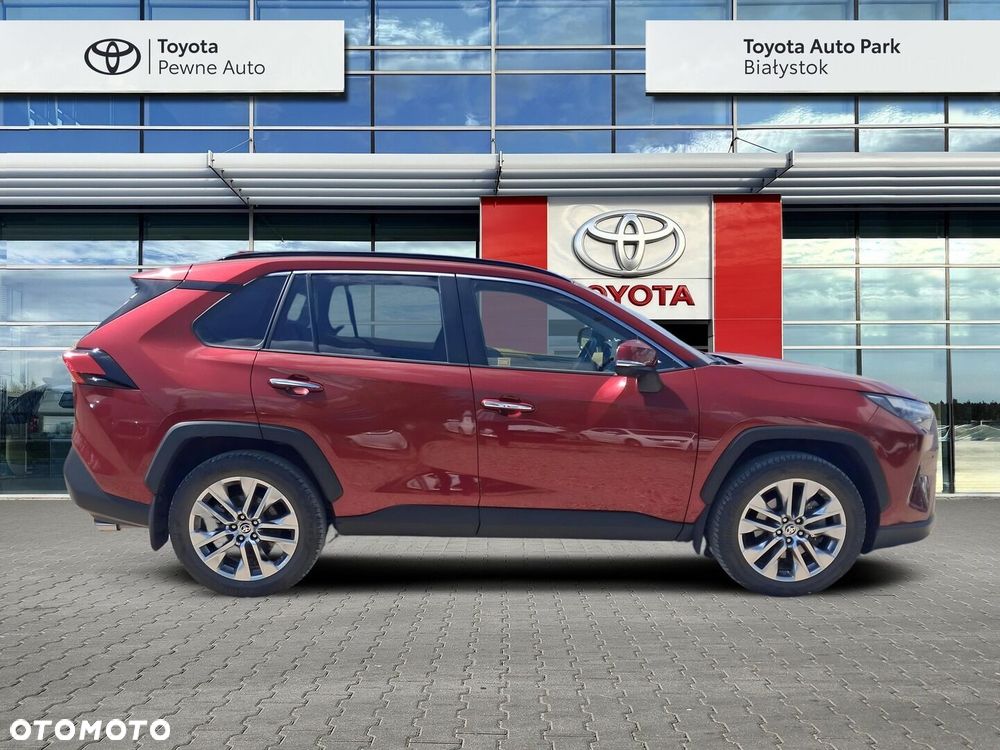 Toyota RAV4 - 6