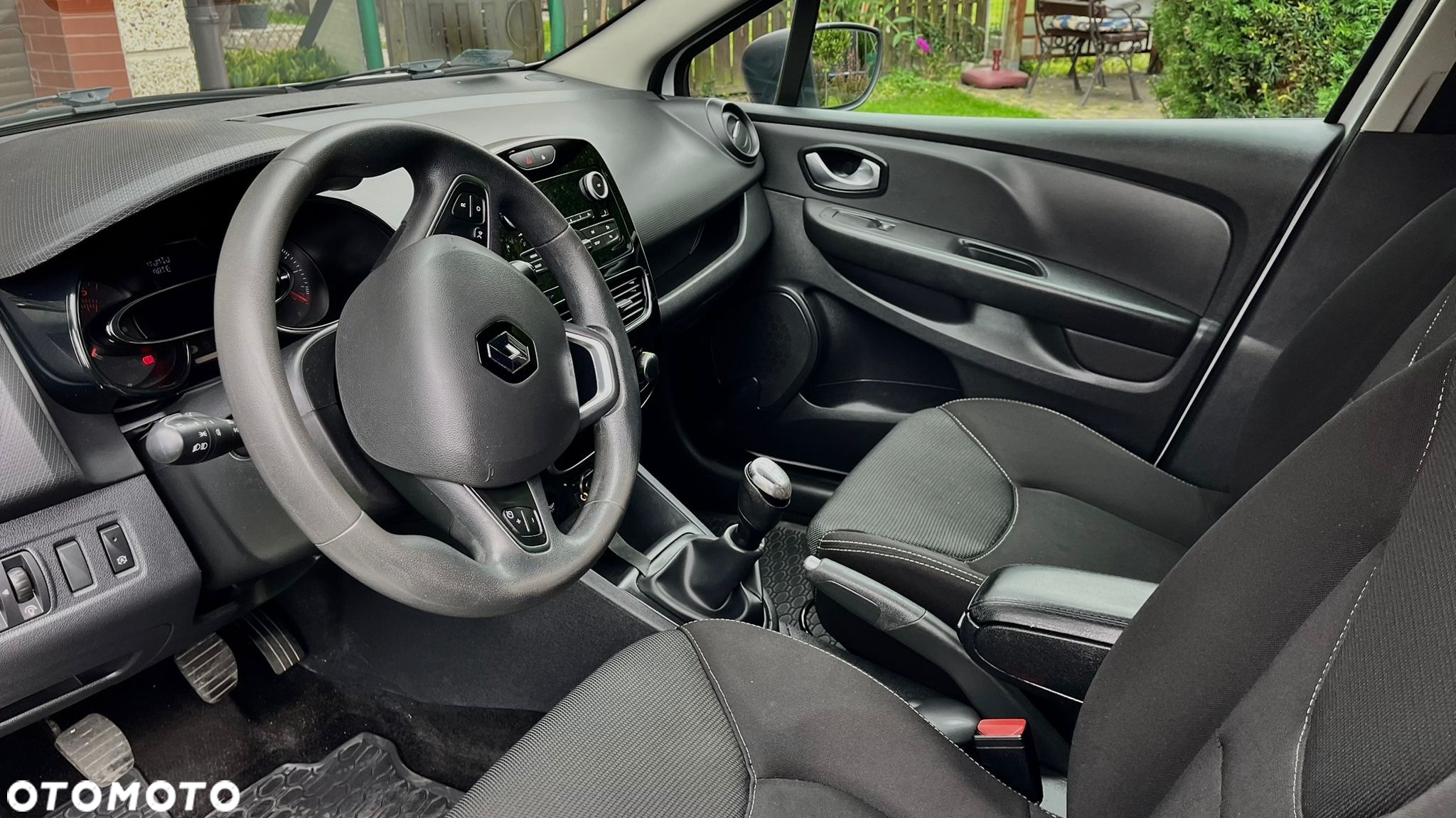 Renault Clio 1.5 dCi Alize - 5