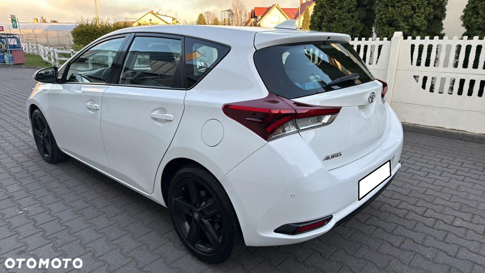 Toyota Auris 1.4 D-4D Edition - 4