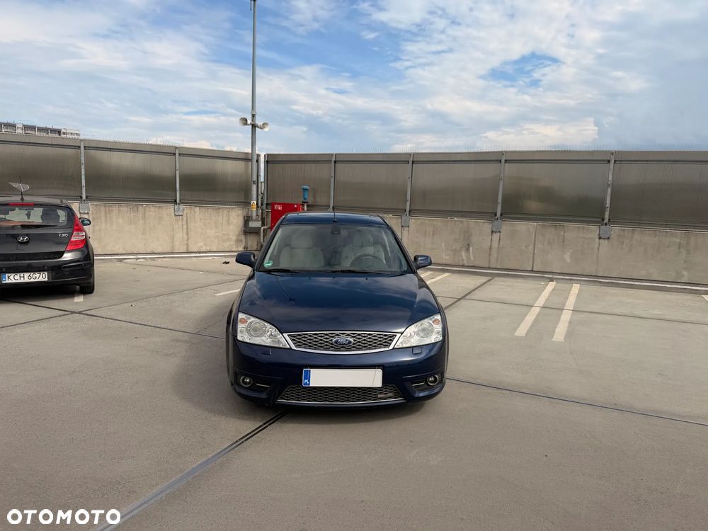Ford Mondeo 3.0 V6 ST 220 - 3