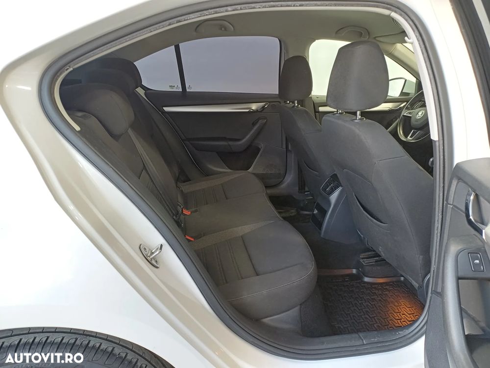 Skoda Octavia 1.6 TDI Ambition - 25