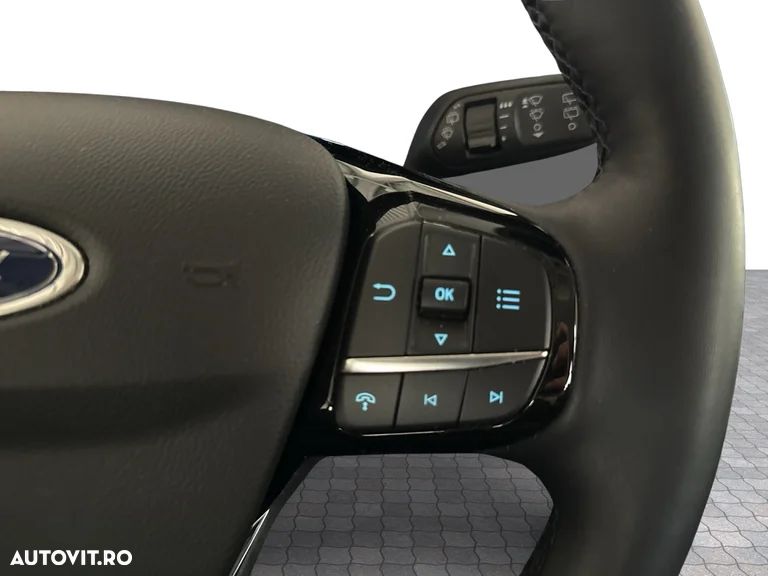 Ford Kuga - 19