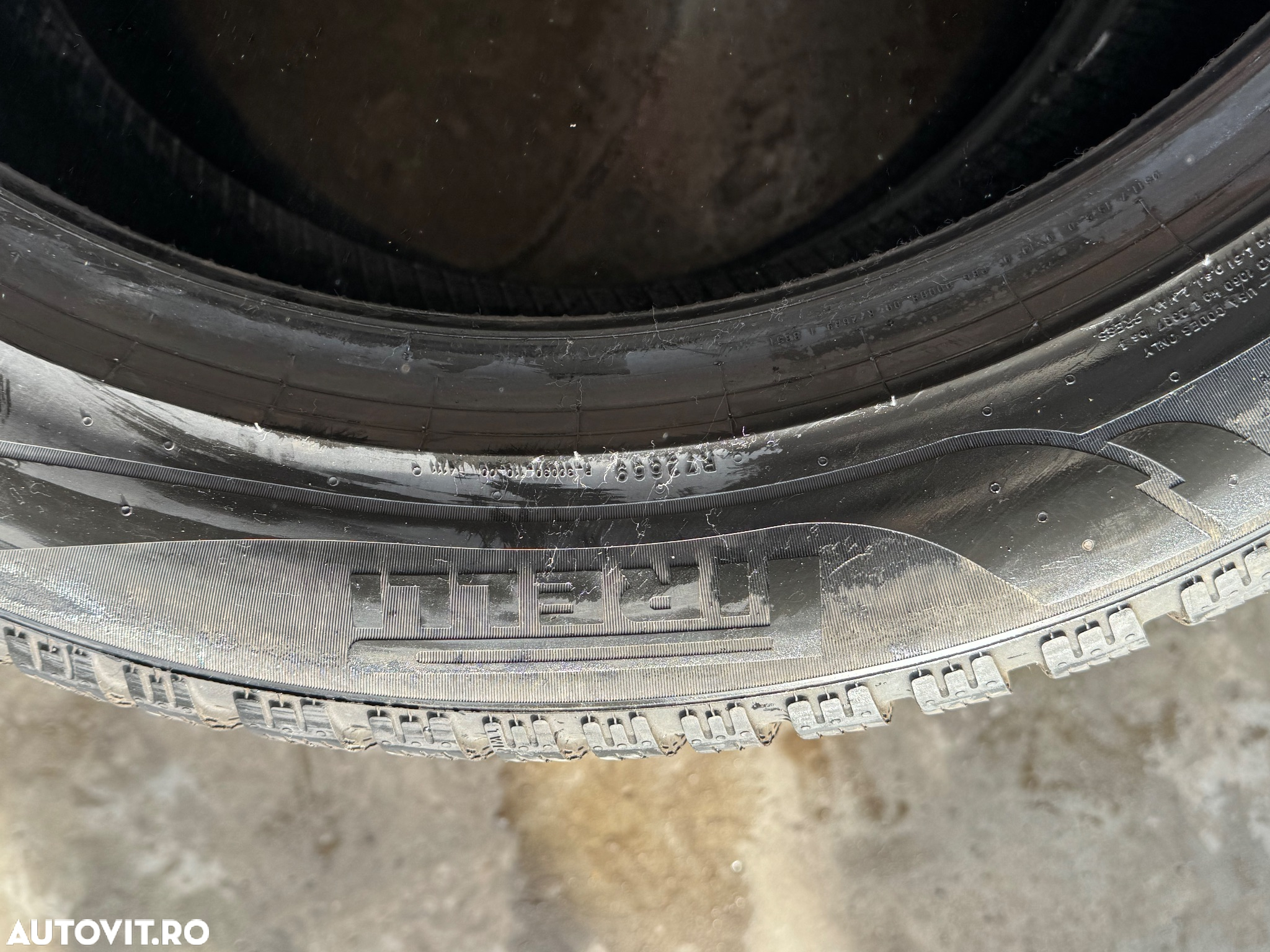 Vând 2 anvelope 275/45/20 Pirelli de iarnă ca noi - 5