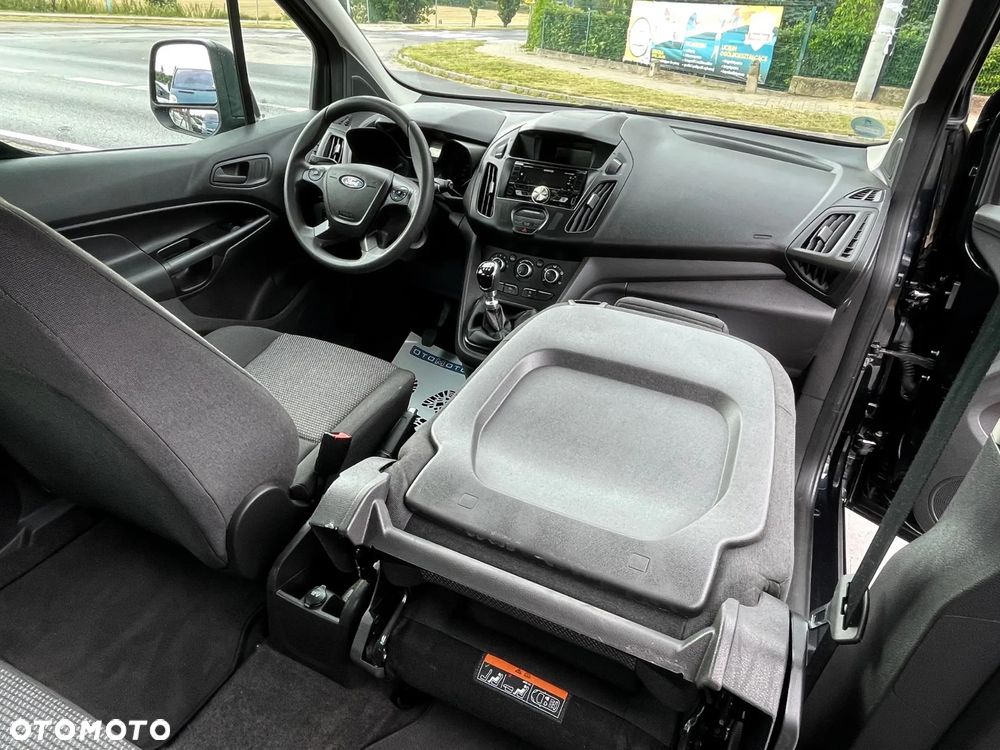 Ford Tourneo Connect - 18