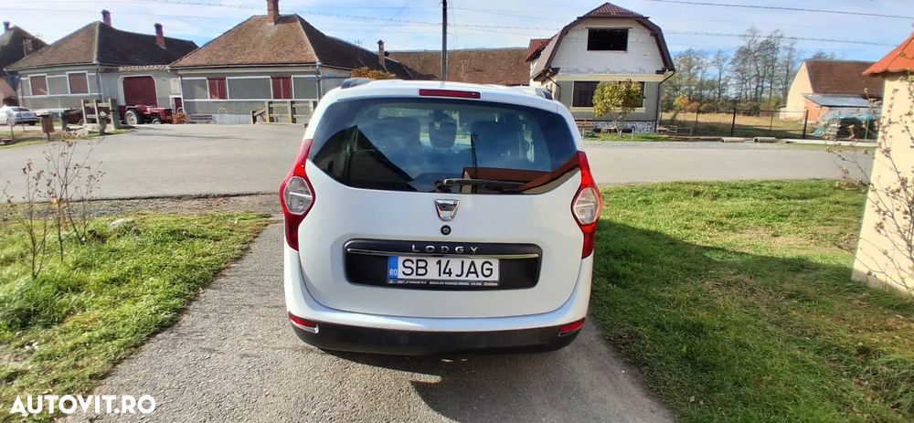 Dacia Lodgy 1.6 SCe Laureate - 4