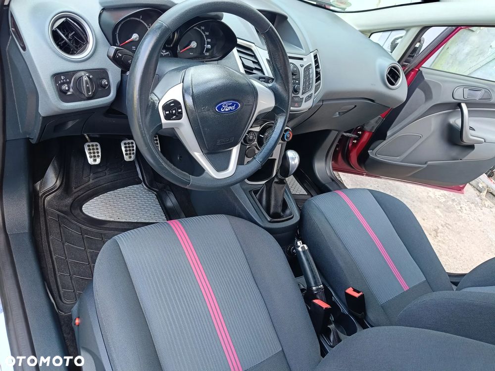 Ford Fiesta 1.25 SYNC Edition - 11