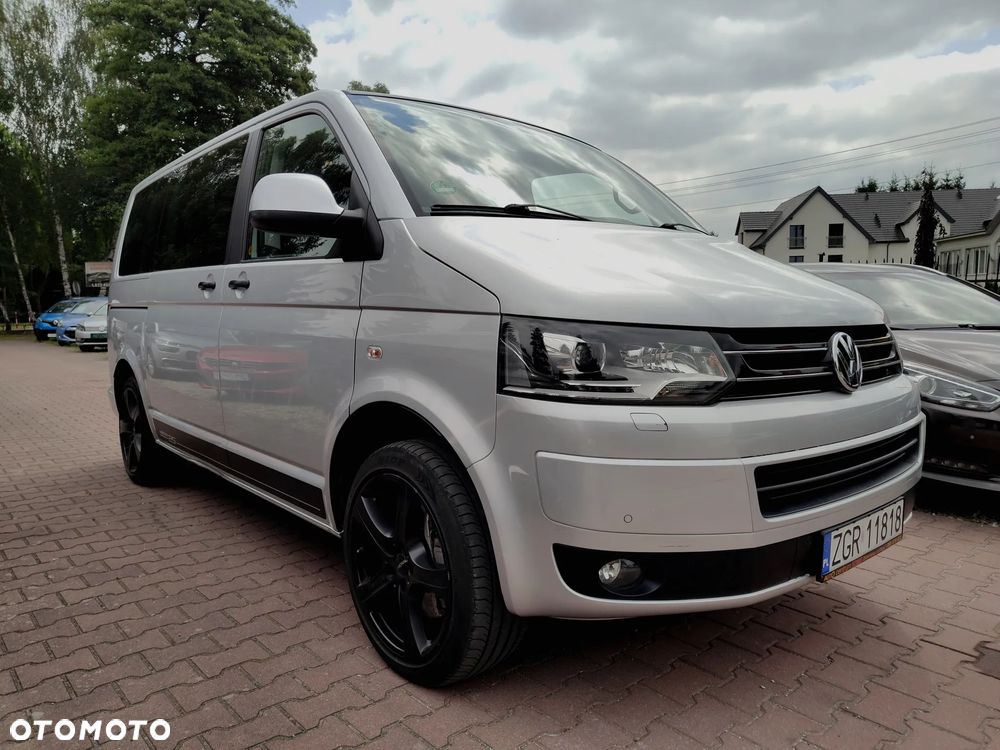 Volkswagen Multivan - 1