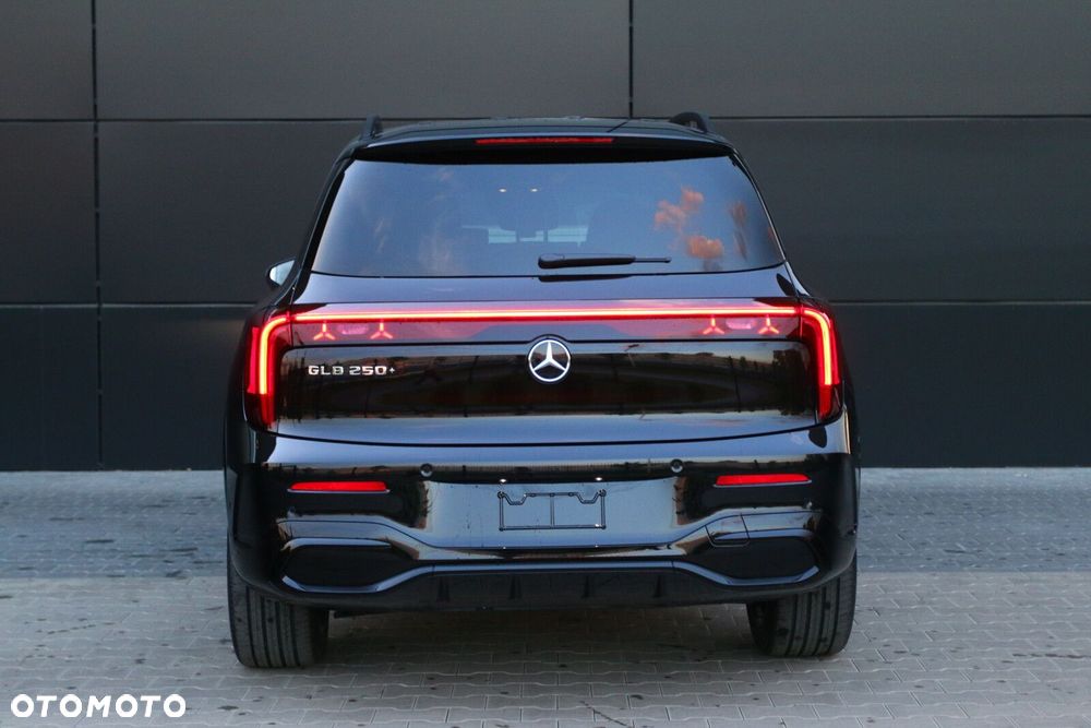 Mercedes-Benz GLB 250+ EQ 85kWh - 8