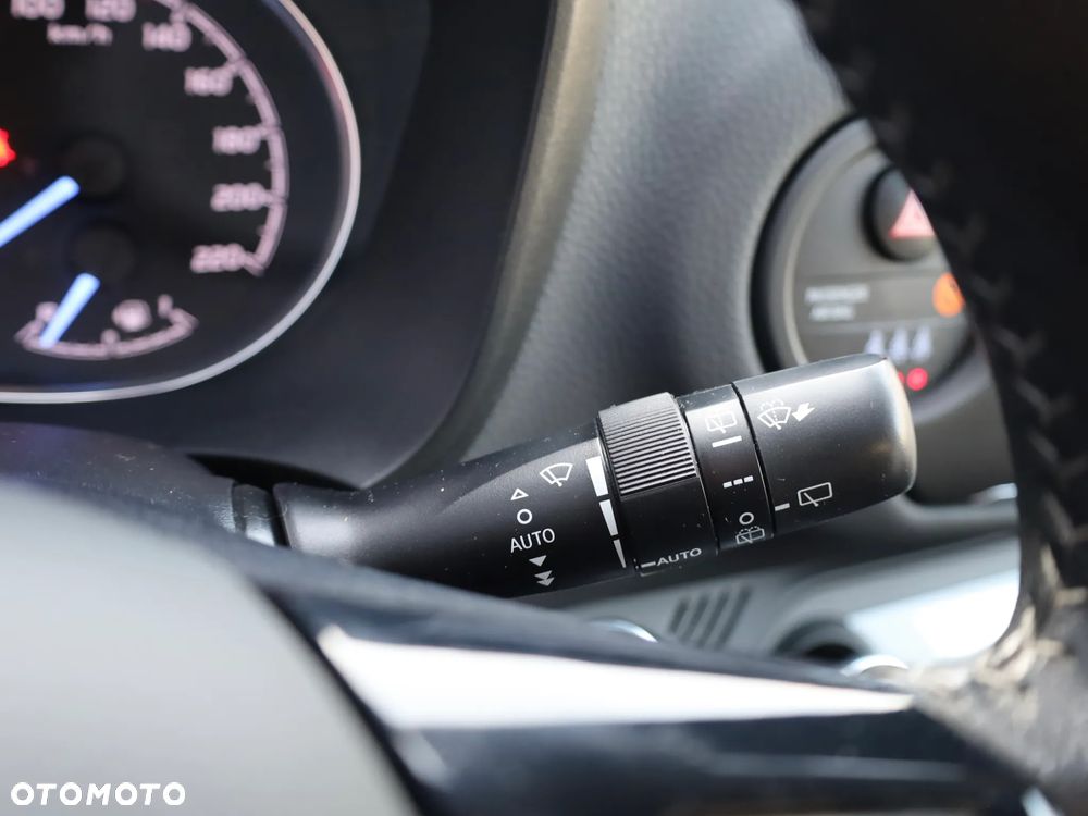 Toyota Yaris Hybrid 100 Premium EU6 - 31