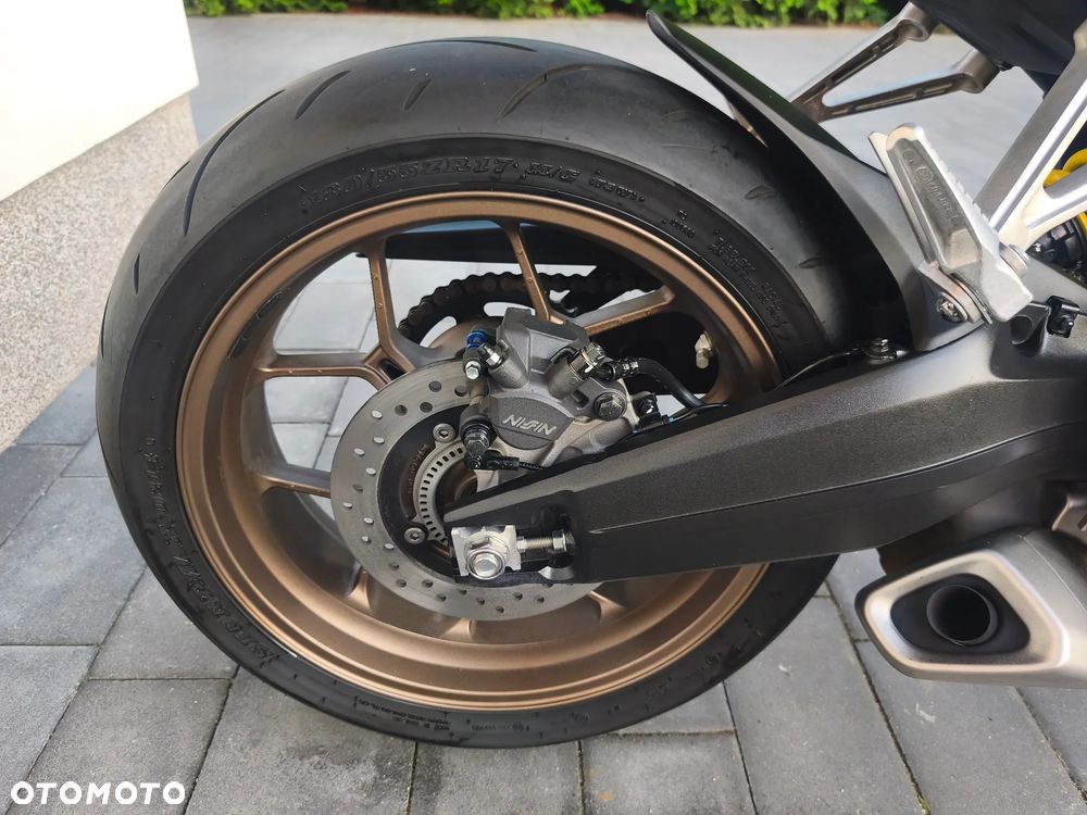 Honda CB - 16