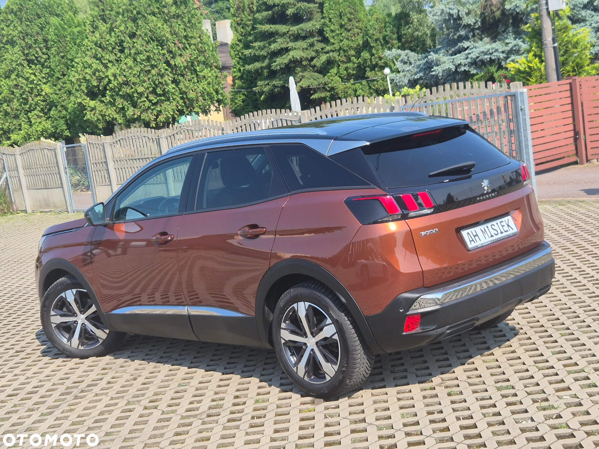 Peugeot 3008 1.2 PureTech Allure S&S EAT6 - 4