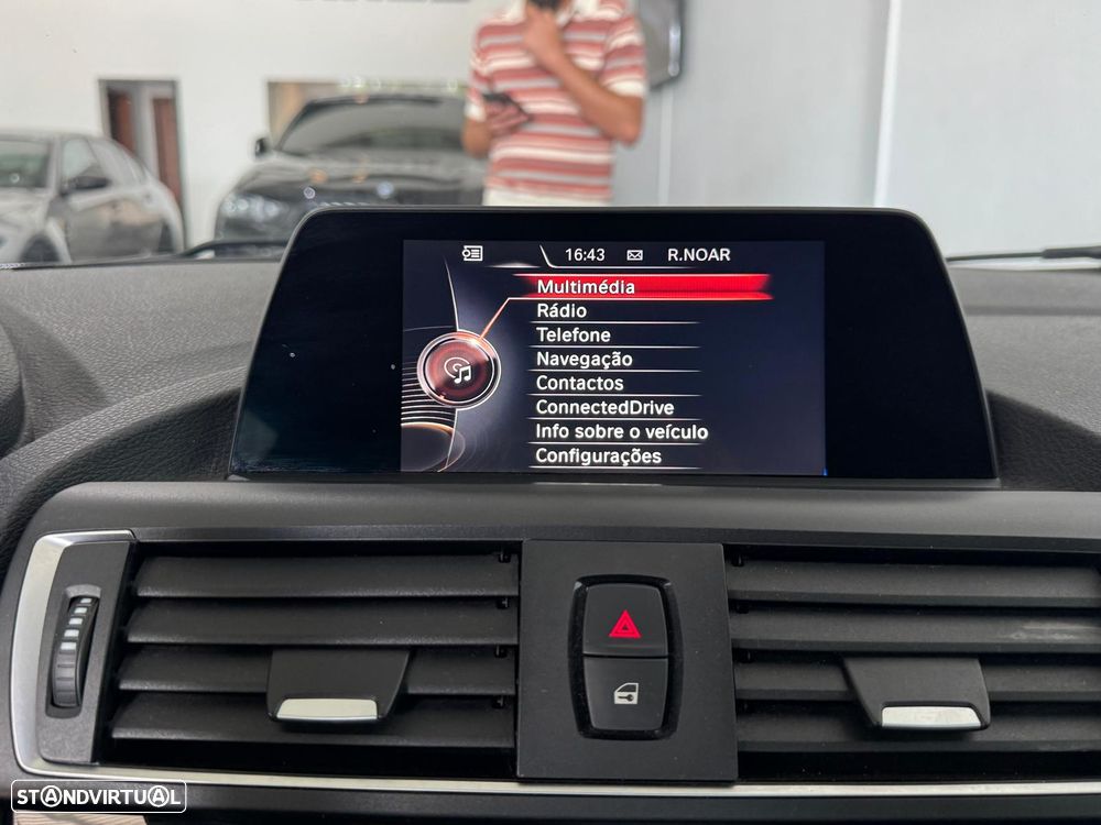 BMW 118 i Pack M - 25