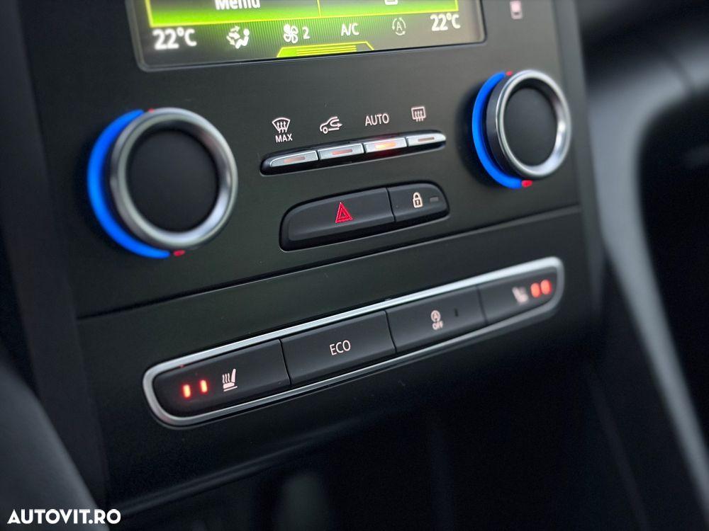 Renault Megane ENERGY TCe 130 BOSE EDITION - 14