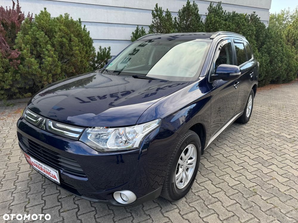Mitsubishi Outlander 2.0 Invite + 2WD - 2