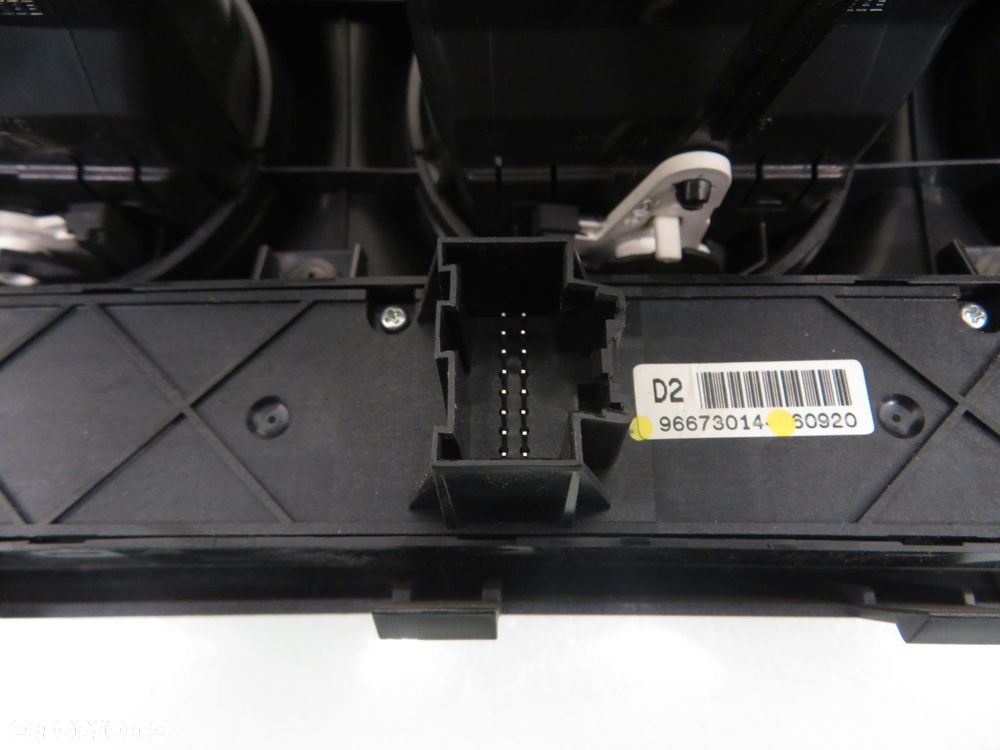 KRATKA NAWIEWU ŚRODEK OPEL ANTARA A (L07) 96673014 - 2