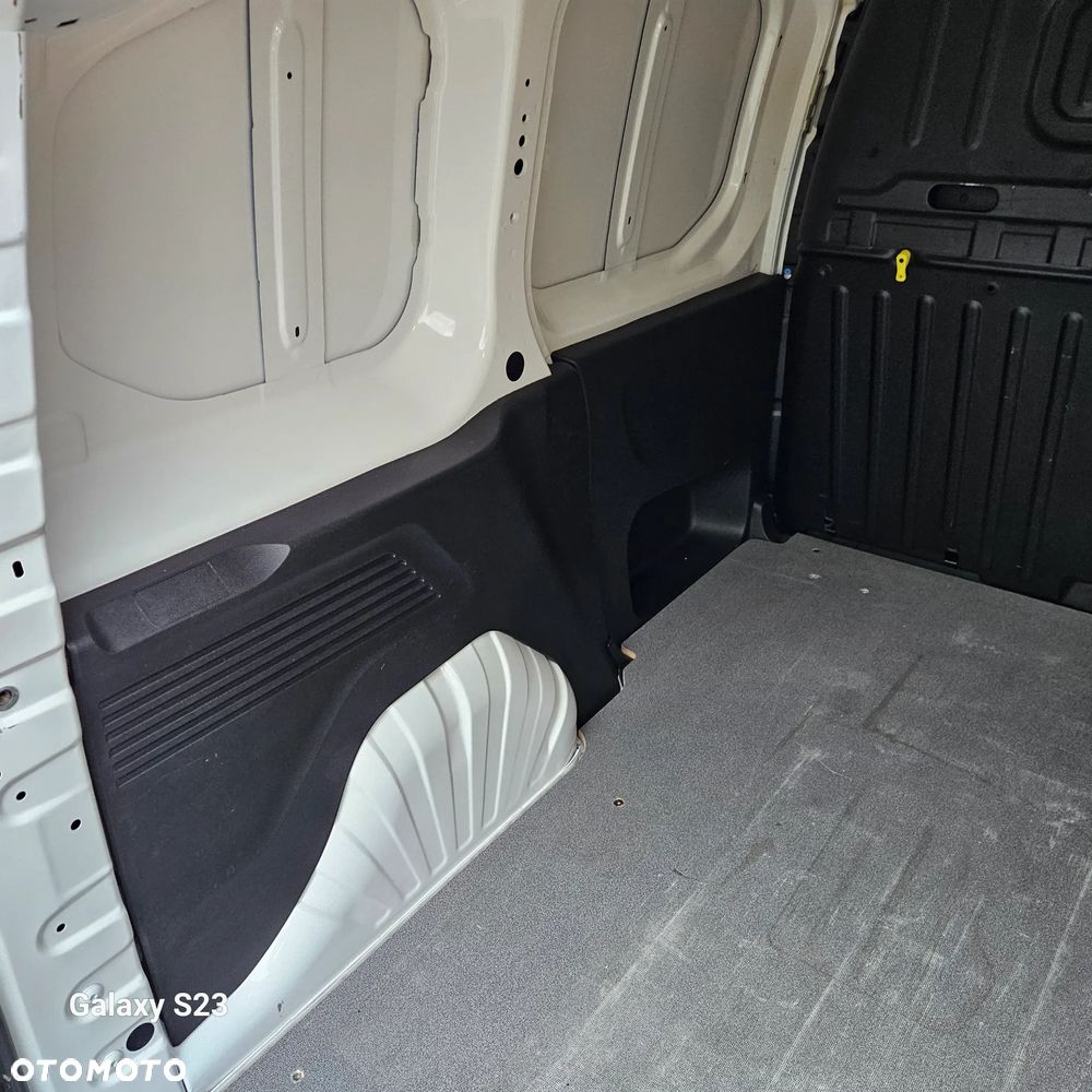 Citroën BERLINGO - 25