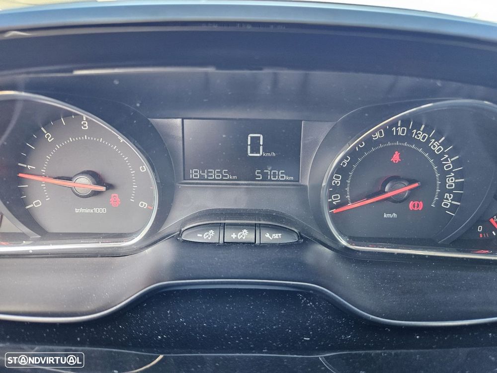 Peugeot 208 1.4 HDi Active - 28