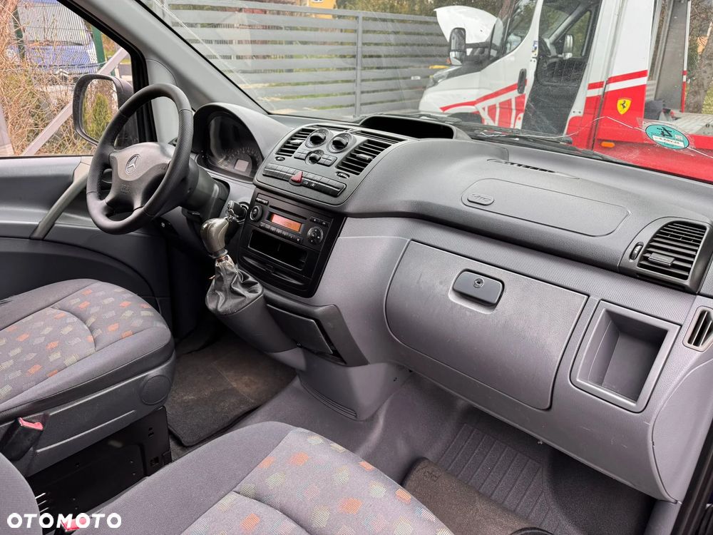 Mercedes-Benz VITO LONG BRYGADÓWKA KLIMATYZACJA 5 MIEJSC - 18