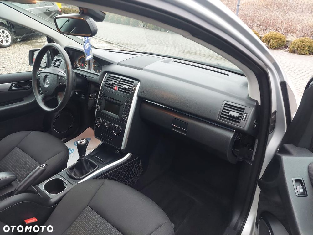 Mercedes-Benz Klasa B 180 BlueEFFICIENCY - 8