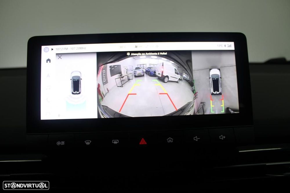 MG MG4 77 kWh Extended Range Luxury - 32