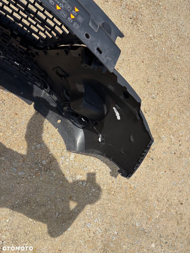 Renault Master IV 19- Zderzak przedni PDC - 5