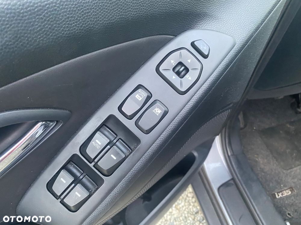 Hyundai ix35 2.0 Premium 2WD - 21