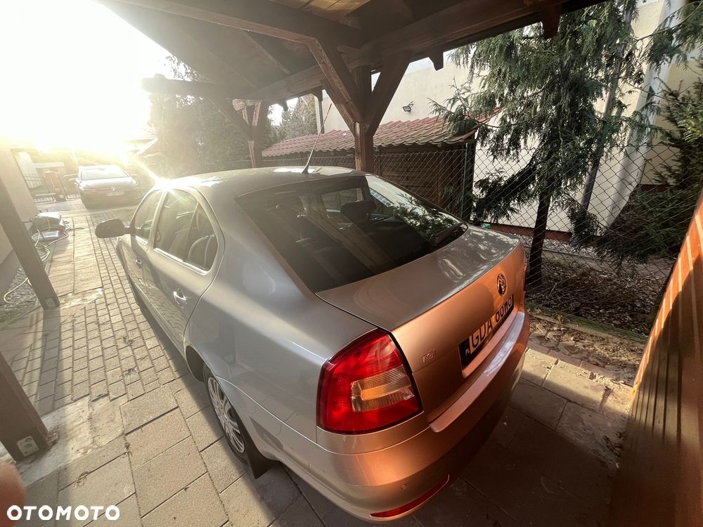 Skoda Octavia 1.4 TSI Ambiente - 2