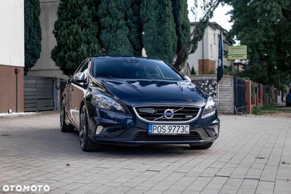 Volvo V40 D4 Geartronic RDesign - 1