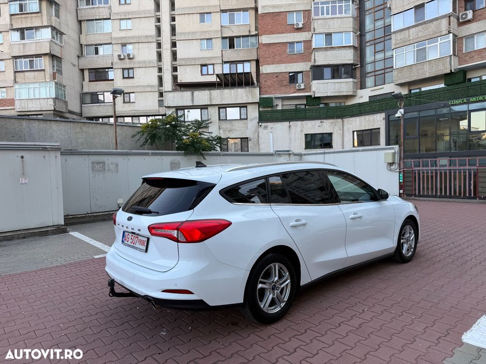 Ford Focus 1.5 EcoBlue Start-Stopp-System Aut. ACTIVE DESIGN - 8