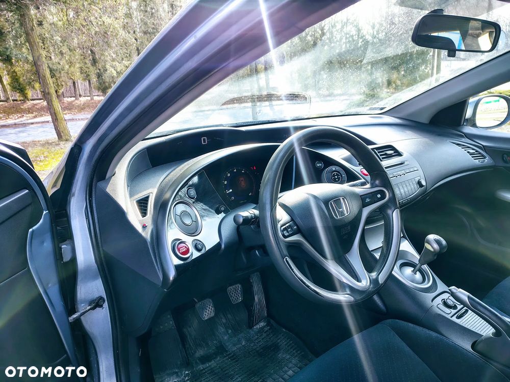 Honda Civic 1.4 Comfort - 8