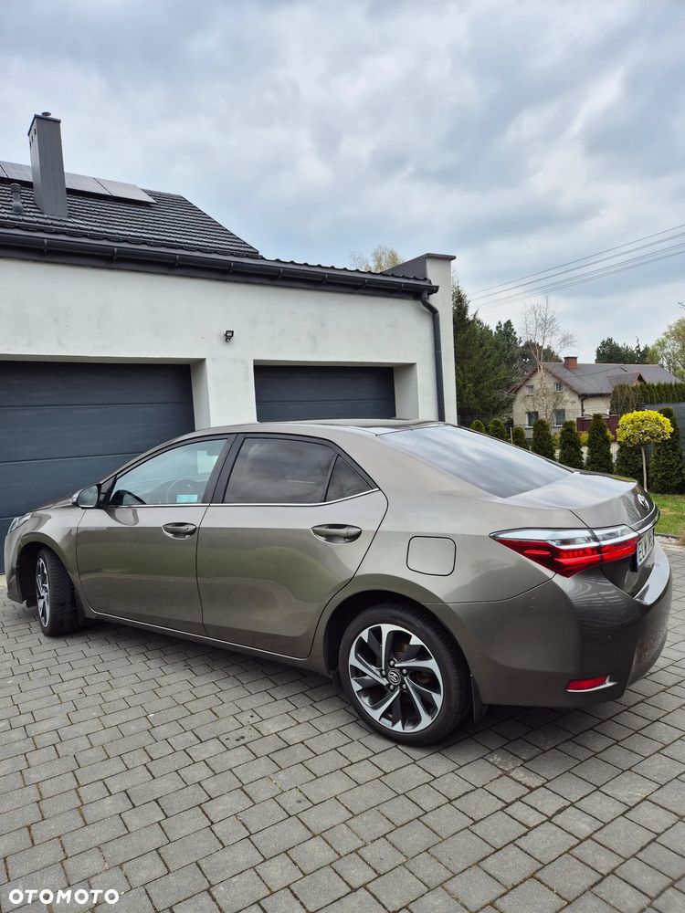 Toyota Corolla 1.6 Executive - 5