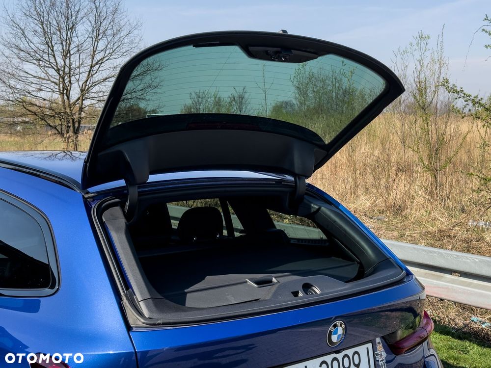 BMW Seria 3 320d xDrive mHEV sport - 10